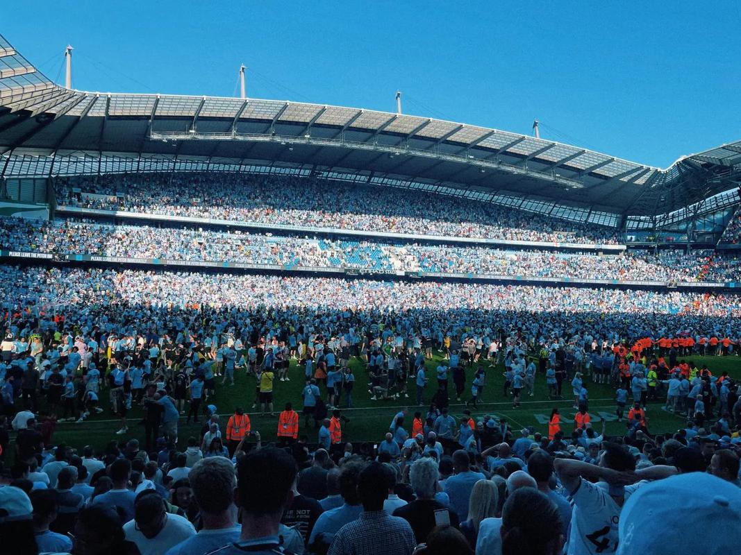 记者：王燊超19年就在考虑未来做青训；他的体脂常年5-6%（记者透露：王燊超早在2019年已考虑投身青训，体脂长期维持5%-6%）