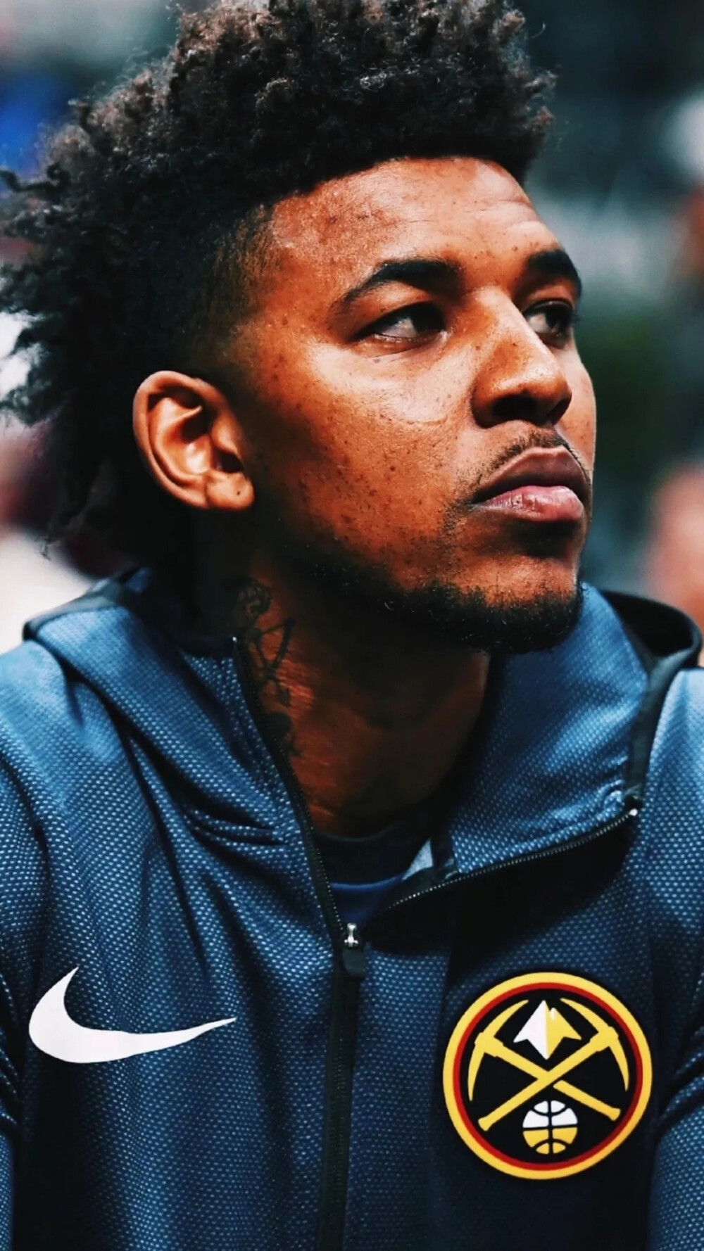 TA：多家豪门关注小将斯密特，阿尔克马尔对其估价约6000万欧（TA：多家豪门有意小将斯密特，阿尔克马尔要价约6000万欧元）