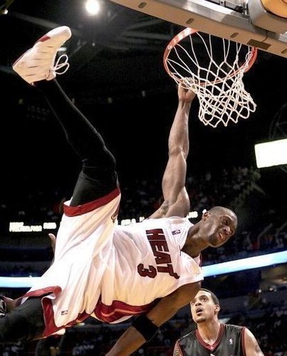篮球NBA公布月最佳球员，榜单无悬念（NBA月度最佳球员出炉，结果毫无悬念）