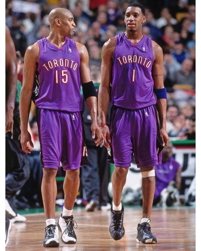 邦马蒂：我小时候踢球常遭歧视，人们说女孩怎么踢起球来了（邦马蒂：童年踢球屡遭偏见，总被质疑“女孩怎么会踢球？”）