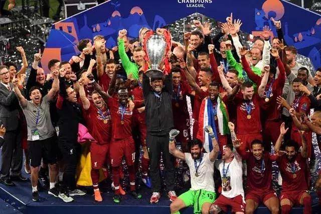 记者：埃贝尔明确表示，只有于帕离队拜仁才会签卢克巴（记者：埃贝尔强调，仅当于帕离队，拜仁才会签下卢克巴）